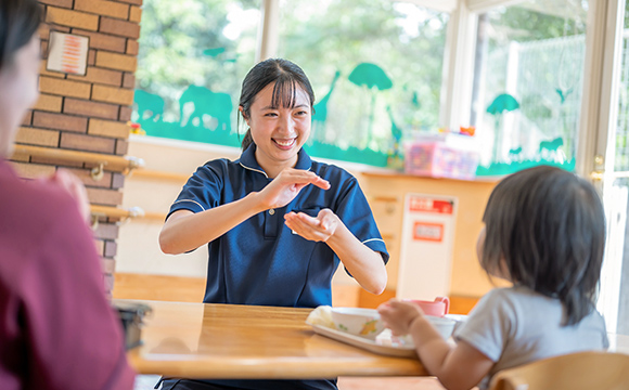 写真: 働いているときの様子